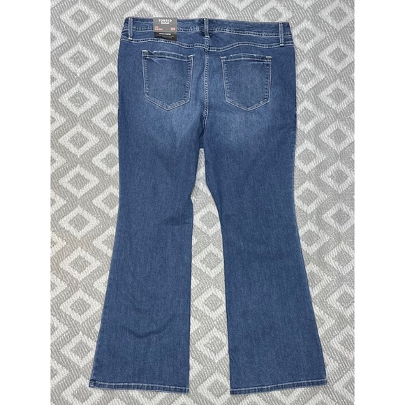 Torrid Luxe Slim Boot Super Stretch Mid-Rise Jean NWT [M19] - Picture 3 of 11